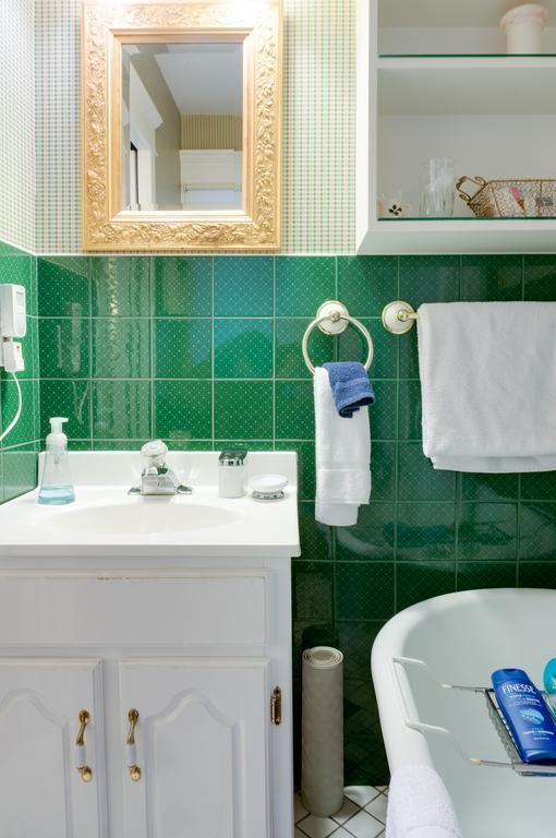 Calgary Westways Guest House חדר תמונה