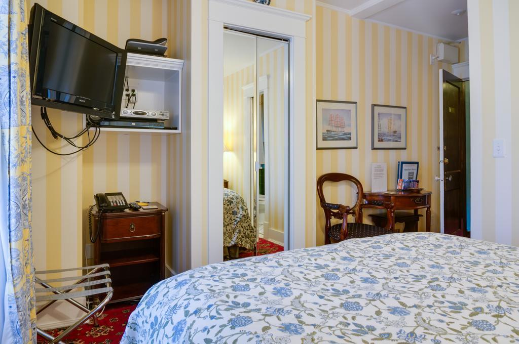 Calgary Westways Guest House חדר תמונה