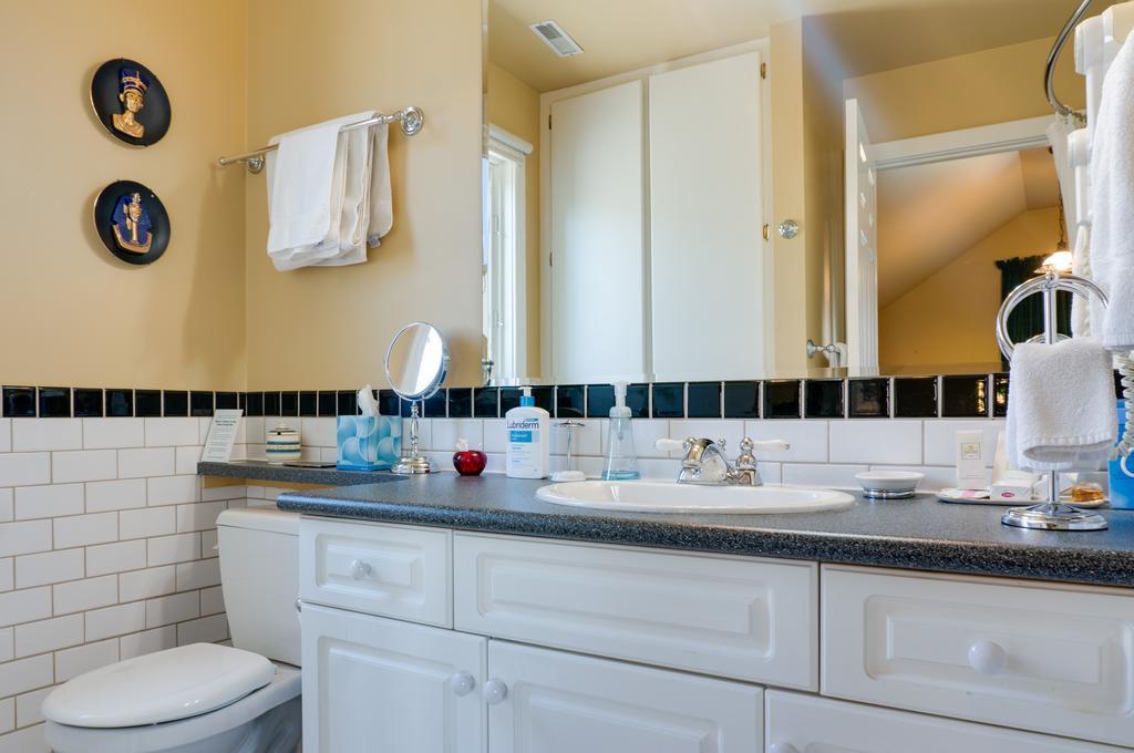 Calgary Westways Guest House מראה חיצוני תמונה