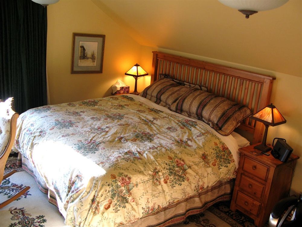 Calgary Westways Guest House מראה חיצוני תמונה