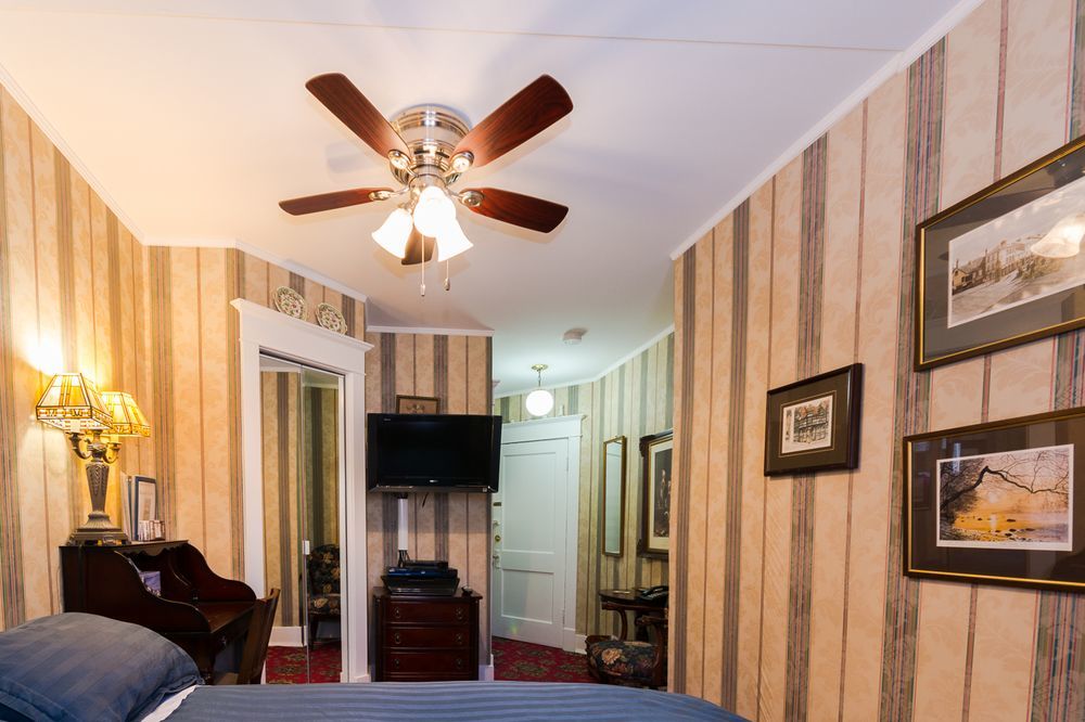 Calgary Westways Guest House מראה חיצוני תמונה