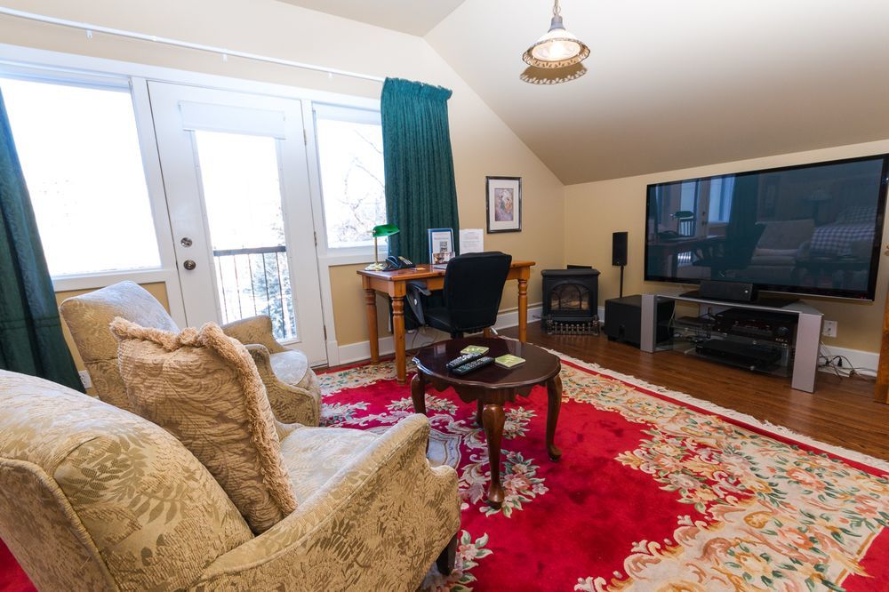 Calgary Westways Guest House מראה חיצוני תמונה